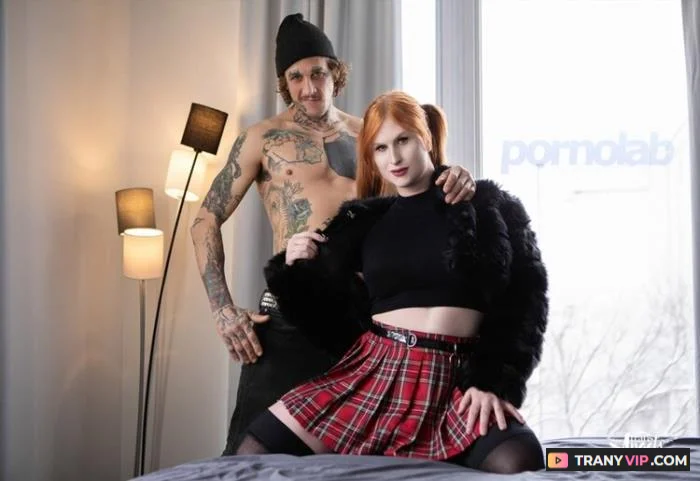 Evie Envy and Bo Sinn - Bareback Shemale Hardcore download on TranyVIP