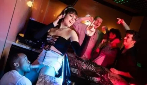 Rana Katana Hooks Up With The Hot Nightclub DJ - Trans Porn Video on TranyVIP